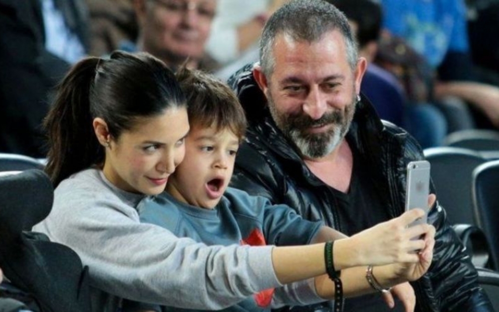 Cem Yılmaz aliment davasını qazandı