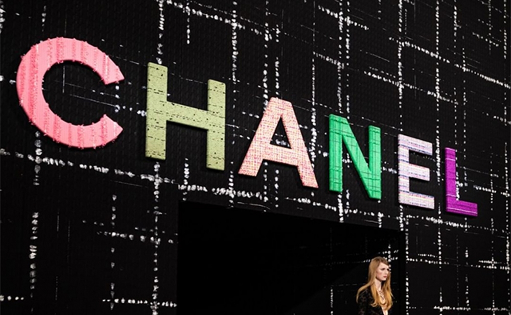 Dubaydakı "Chanel" mağazası satış zamanı ruslara şərt qoyur - Fotolar