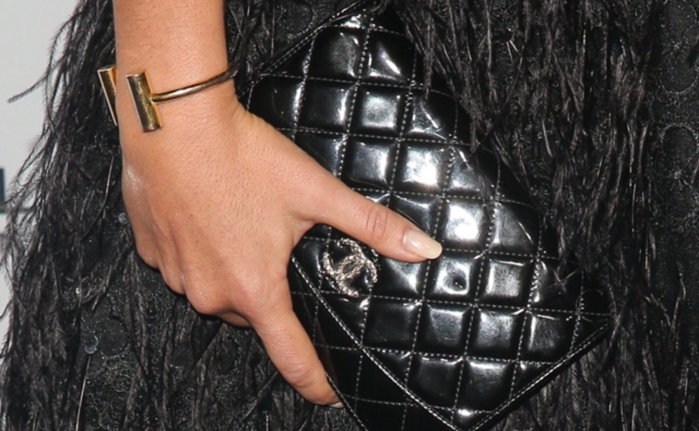 "Chanel" məhsullarını ruslara satmamasına aydınlıq gətirdi