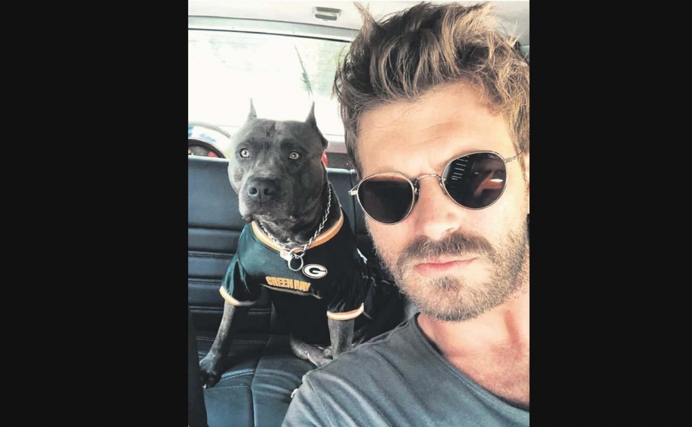 Kıvanç Tatlıtuğun eynəyi 25 minə satıldı - Foto