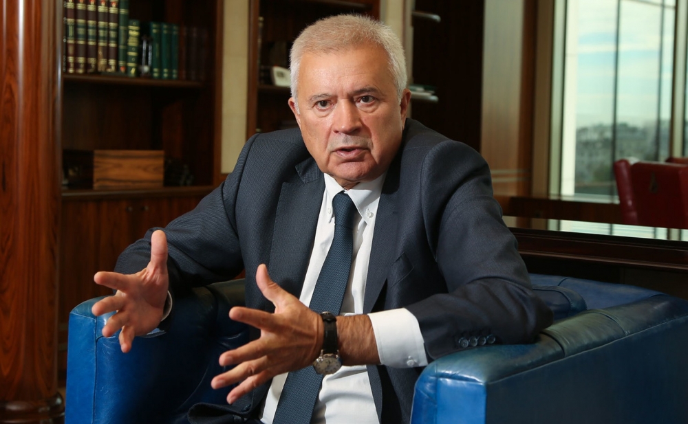 Bu ölkə Vahid Ələkbərova da sanksiya tətbiq etdi