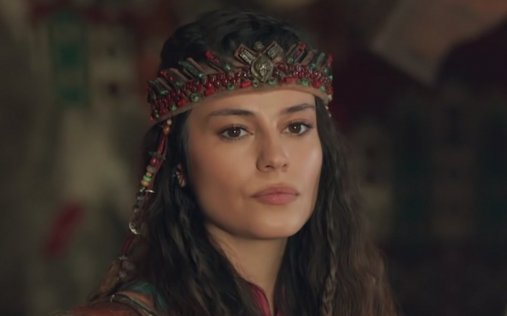 "Destan"ın aktrisasına ağır itki - Foto