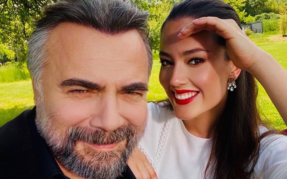 Məşhur aktyorlar Oktay Kaynarcanın yeni serialında - Foto