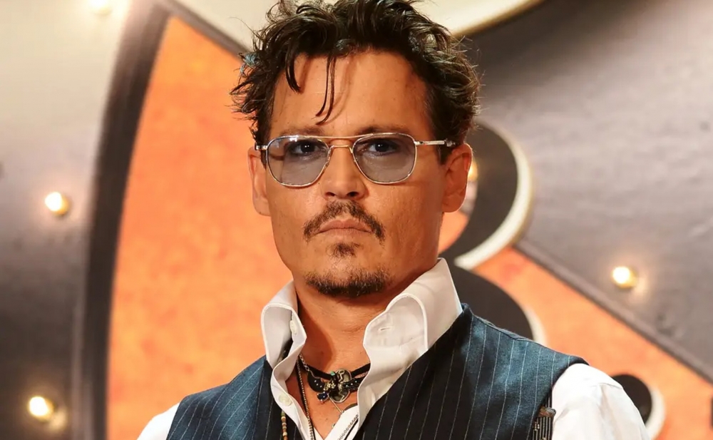 Conni Depp uşaqlar üçün külli miqdarda pul bağışladı