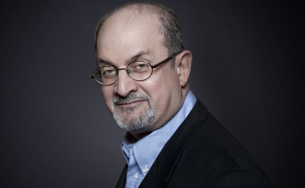 Salman Rüşdi süni nəfəs aparatına qoşuldu
