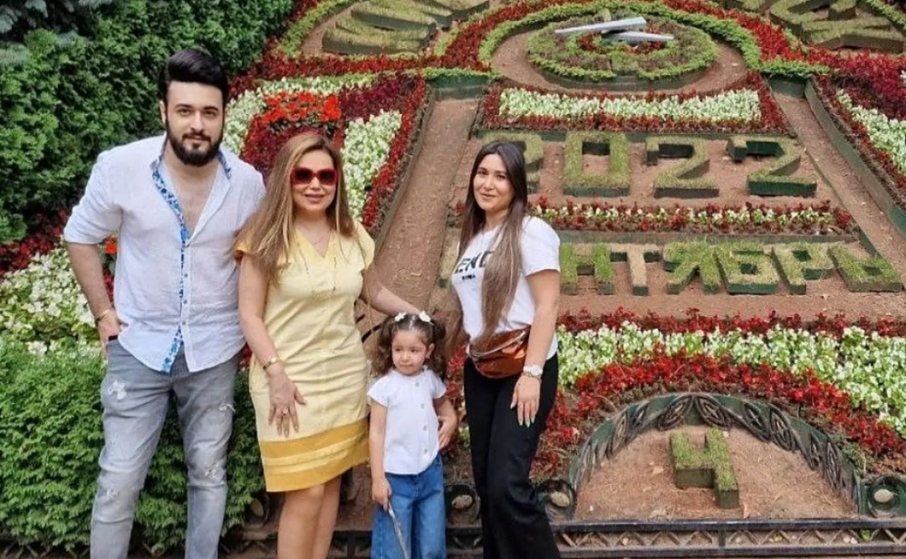 Könül Kərimova qızı və oğlu ilə istirahətdə - Fotolar