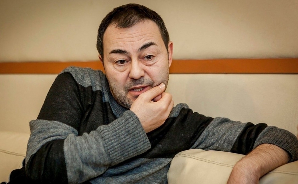 Borclarına görə evini satır