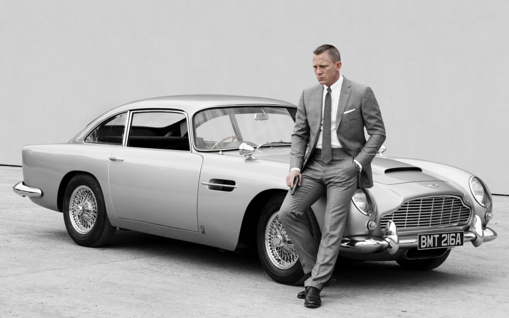 "Ceyms Bond"un maşını satıldı - Foto