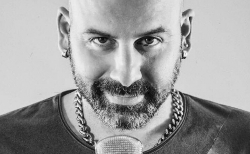 Musiqiçi mahnını bilmədiyi üçün öldürüldü