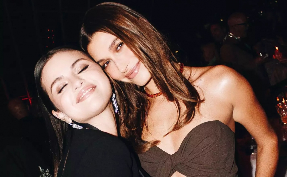 Selena Qomezlə Heyli Biber qalmaqallardan sonra ilk dəfə - Fotolar