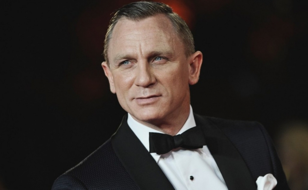 "Ceyms Bond"a "Cəngavər" ordeni verildi - Foto