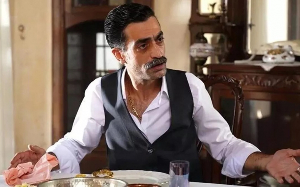 "Küçəyə çıxa bilmirəm"