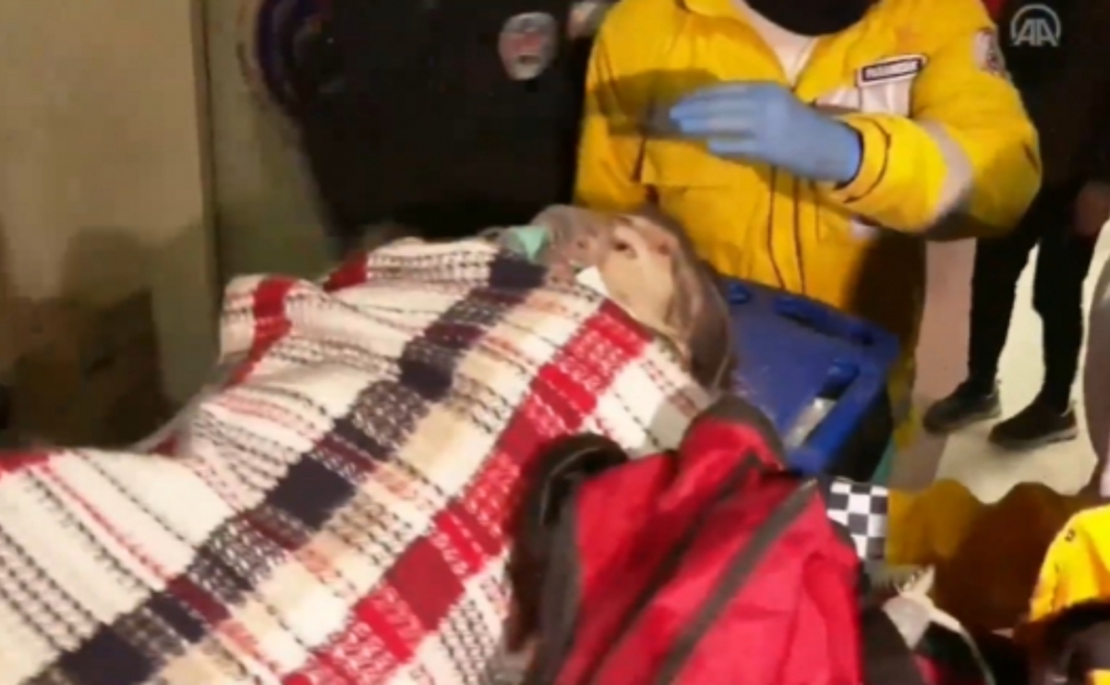 Məzarı hazırlanmışdı, 258 saat sonra sağ çıxarıldı - Video