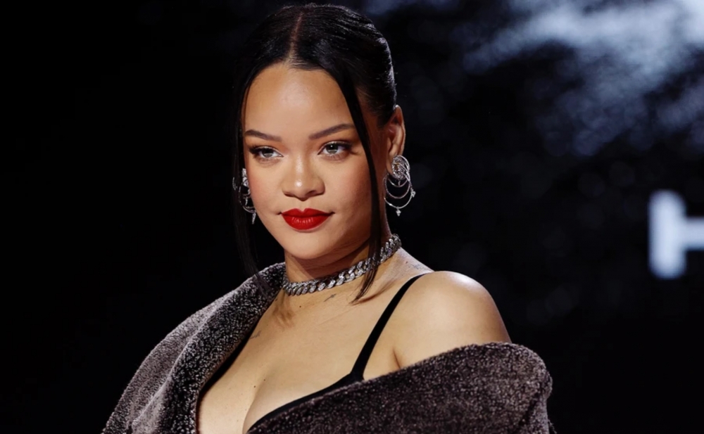 Rihannayla evlənmək istəyən pərəstişkarı saxlanıldı - Foto