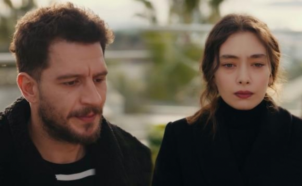 Neslihanla Uraz eyni serialda