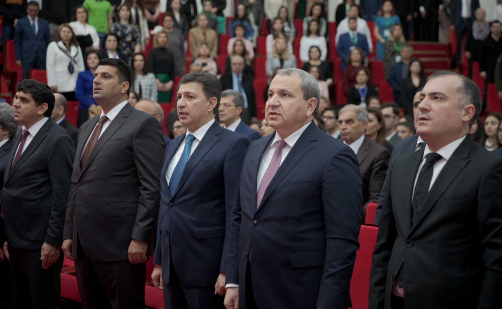 Ulu Öndərin 100 illiyinə həsr olunmuş beynəlxalq konqres işə başlayıb - Fotolar