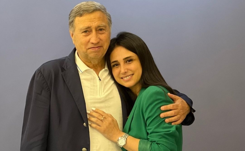 "İstintaqın gedişinə mane olmamaq üçün susuram"