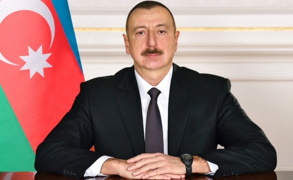 Bir qrup incəsənət xadimi mükafatlandırıldı