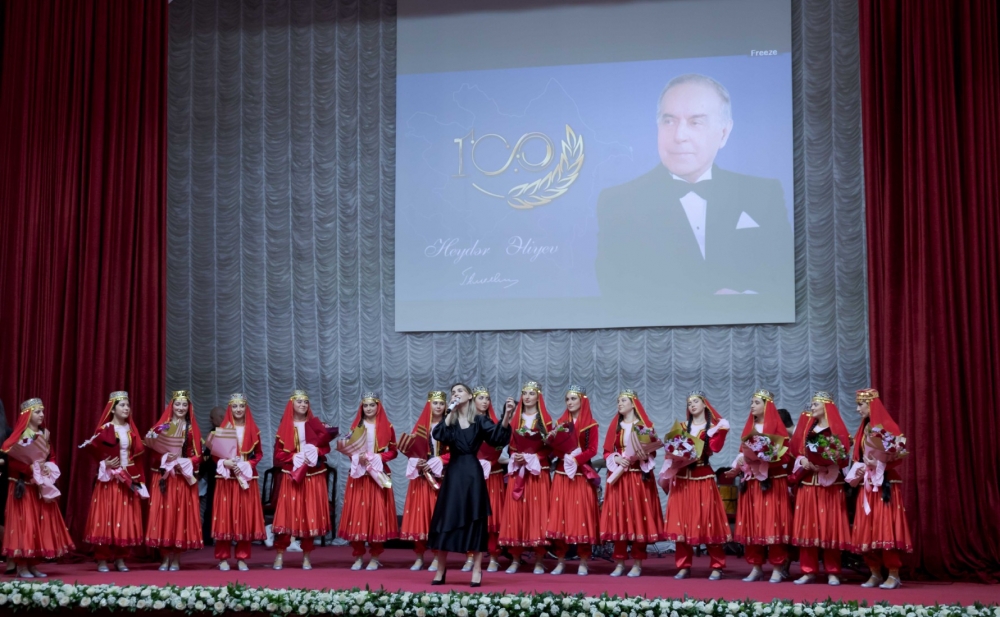 ATU-da Heydər Əliyevin 100 illiyinə həsr olunmuş ədəbi-bədii gecə keçirilib - Fotolar
