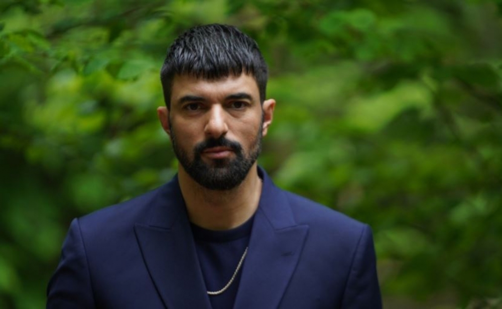 Enginin əcnəbi pərəstişkarlarından 48 minlik jest