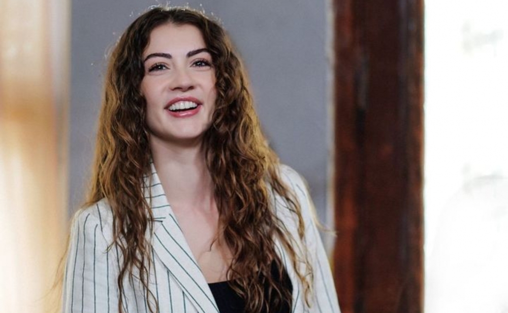 Burcu Özberkin serialında çəkilməkdən imtina etdi - Foto