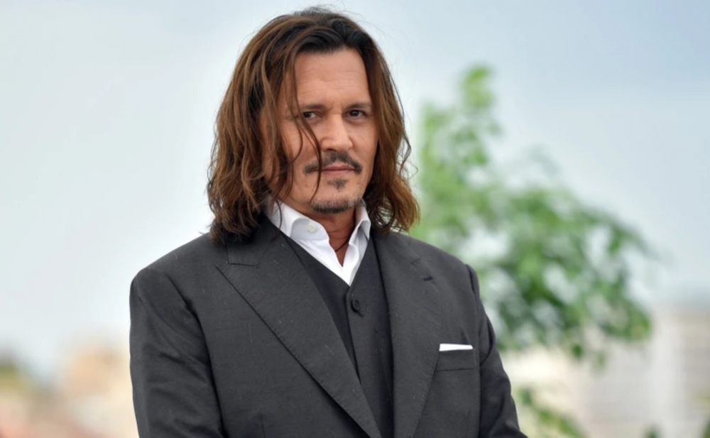 Conni Depp bu qonorar qarşılığında Moskvaya gəlir