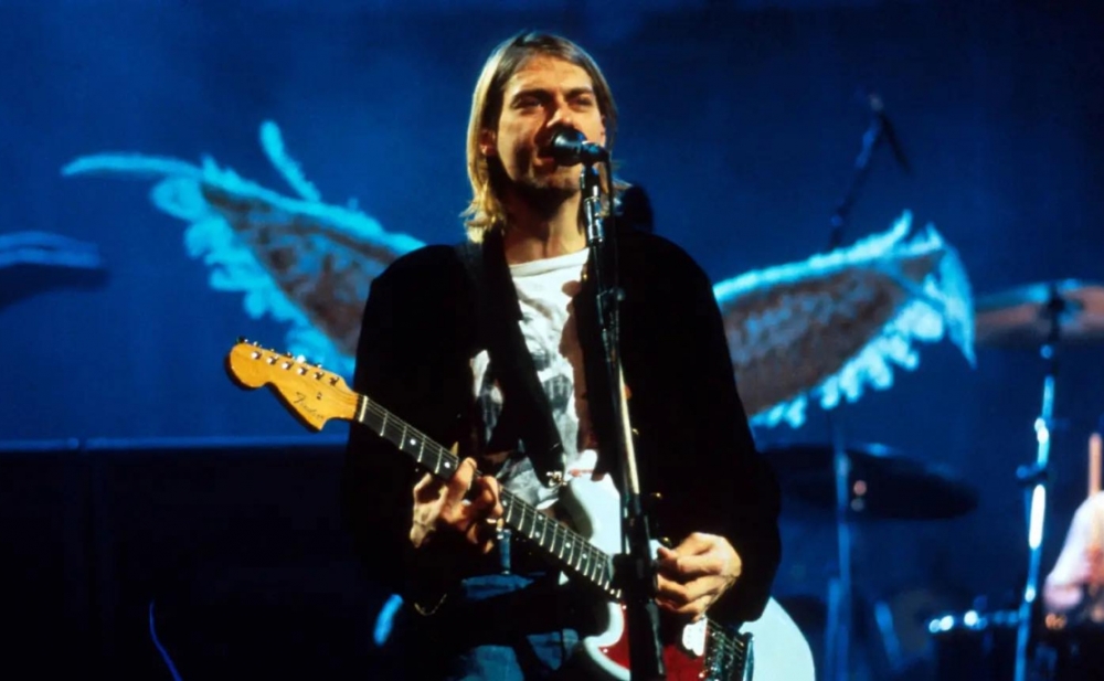 Kurt Kobeynin gitarası hərraca çıxarılacaq - Foto