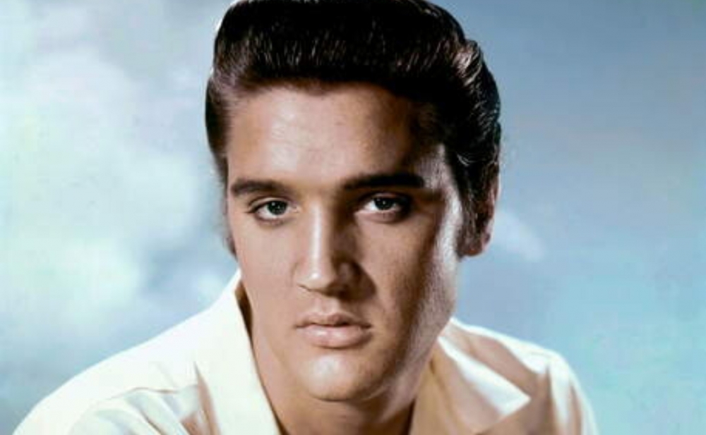 Elvis Preslinin pencəyi hərracda satıldı - Foto