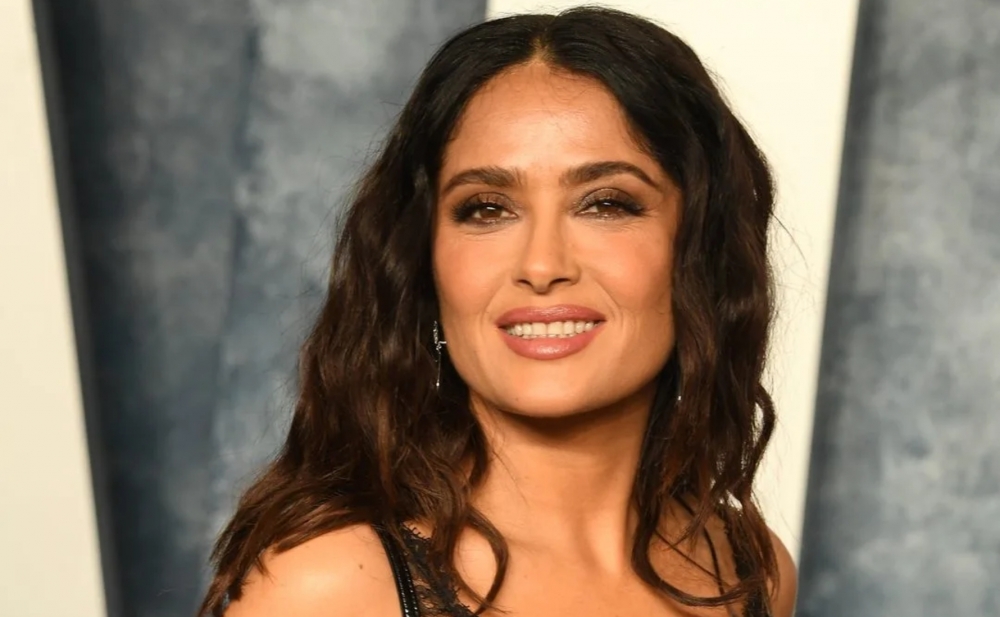 Salma Hayekin son halı müzakirələrə səbəb oldu - Foto