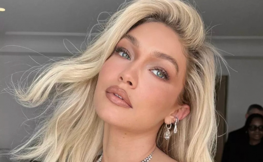 Cici Hadid onunla eşq yaşayır - Foto