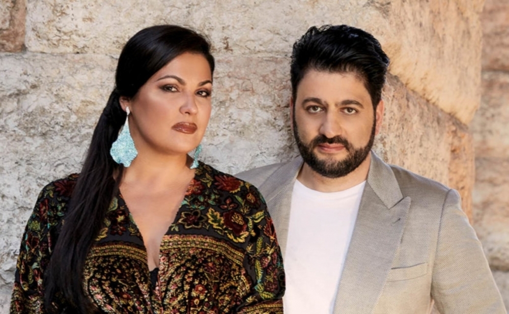 Bu teatr Anna ilə bağlı qərarında geri addım atdı