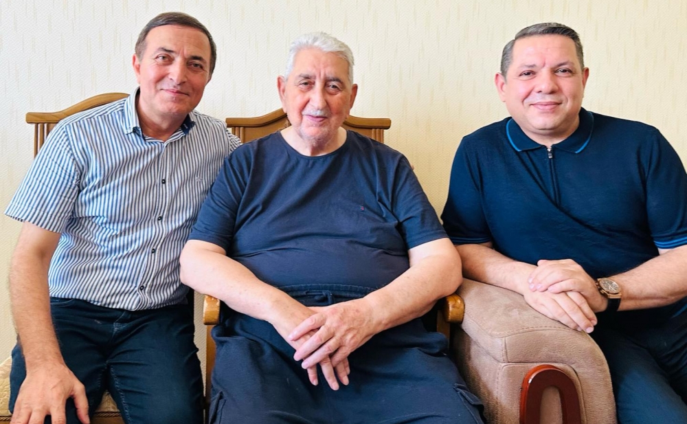 Xanəndələr Arif Babayevin evinə yığışdılar - Fotolar