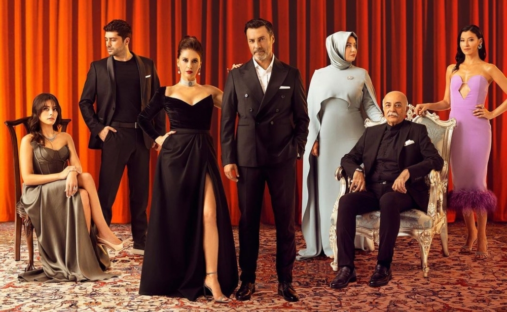 "Kızılcık şerbeti"nə vida edir - Foto