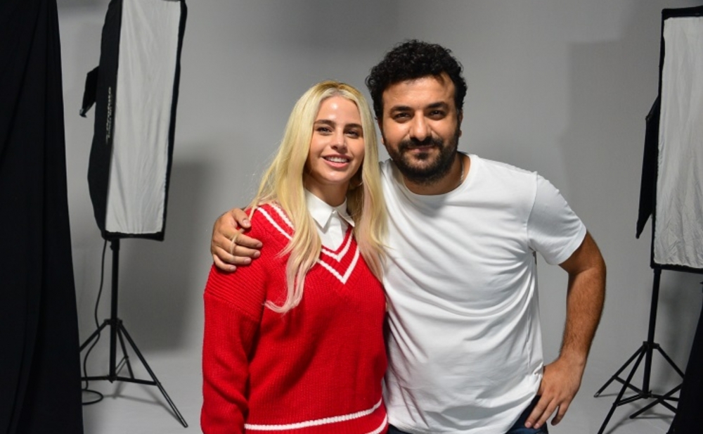 Eşq yaşadıqları üzə çıxdı - Foto