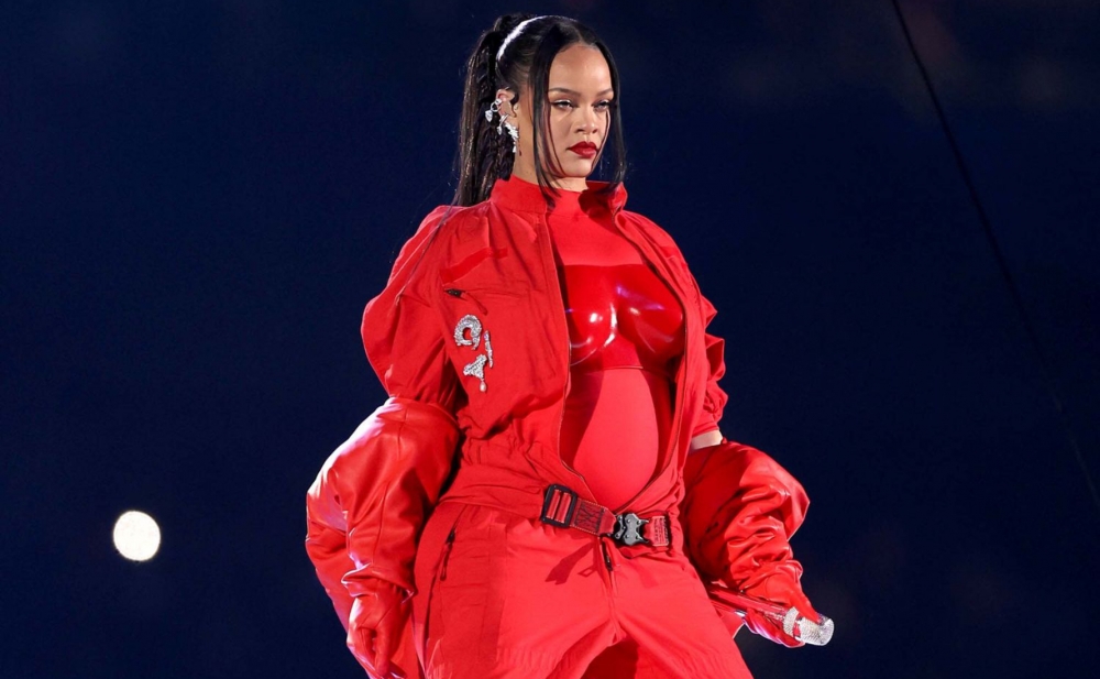 Rihanna 54 milyon qazanacaq
