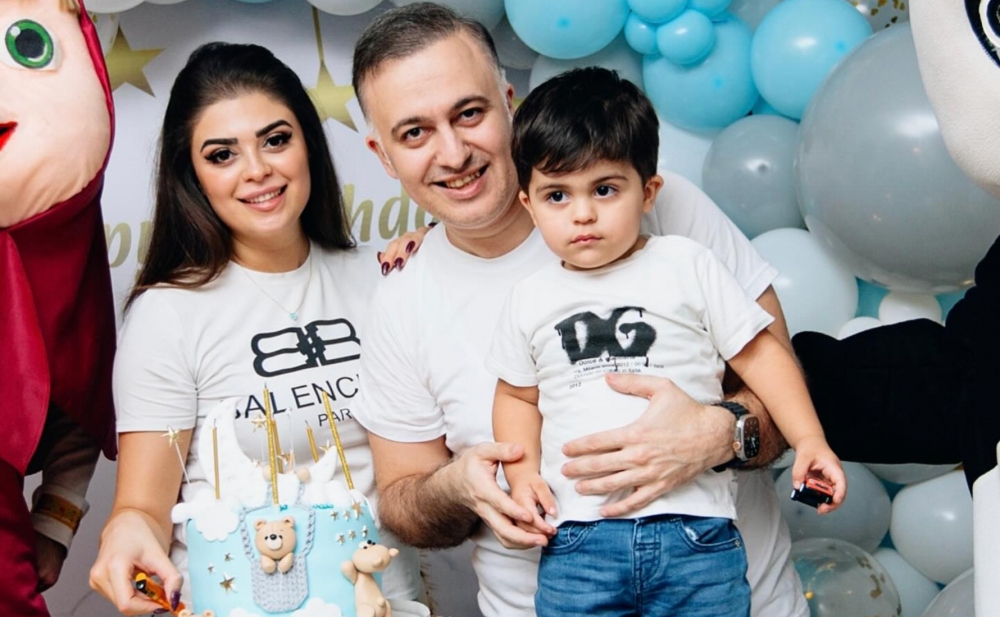 Oğlunun ad günündən fotolar paylaşdı