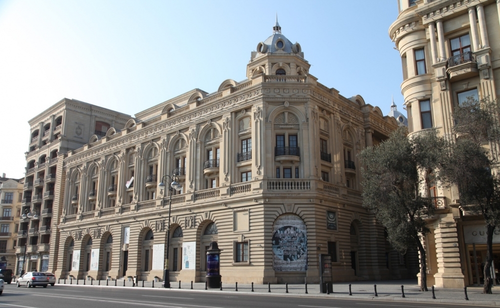 Noyabrda Musiqili Teatrda nələr təqdim olunacaq?