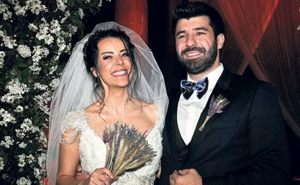 6 ay əvvəl boşanan cütlük barışdı