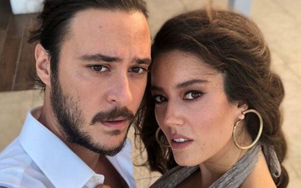Pelindən boşanma iddialarına cavab - Foto