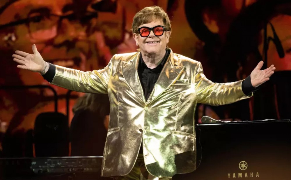 Elton Con "EGOT" statusu qazandı