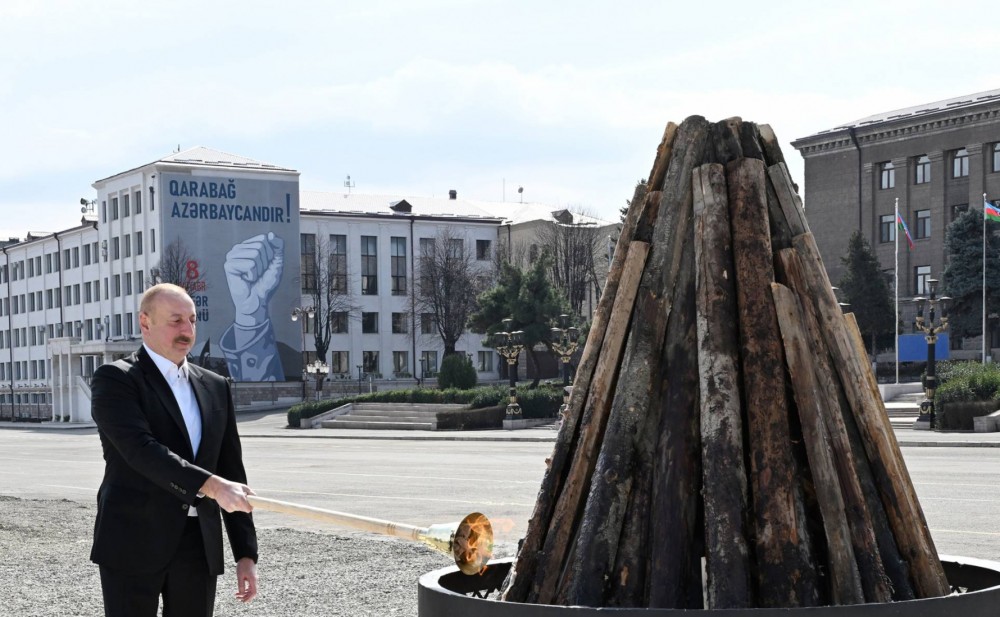 Prezident Xankəndidə Novruz tonqalını alovlandırdı - Fotolar