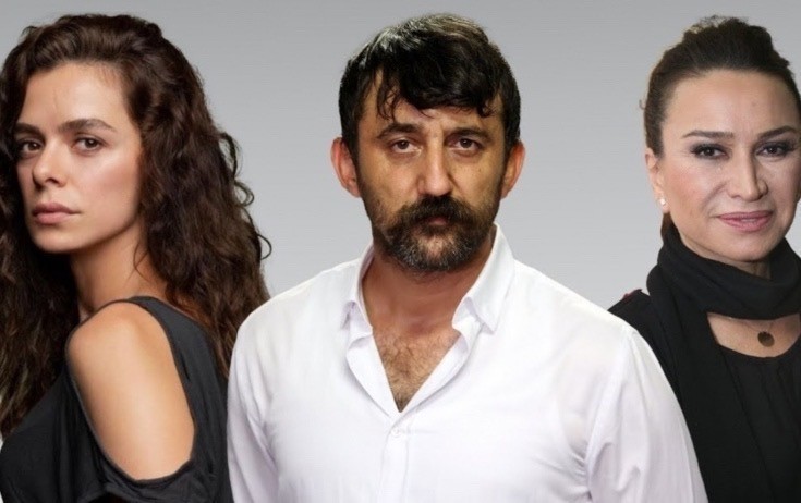 Məşhur aktyor "Sandık kokusu"nda - Foto