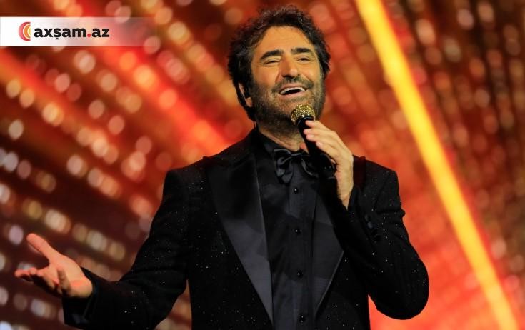 Mahsun Kırmızıgül Bakıda anasından danışıb kövrəldi - Fotolar+Video