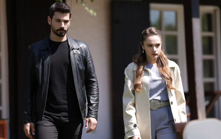 "Hudutsuz sevda"dan gedir - Foto