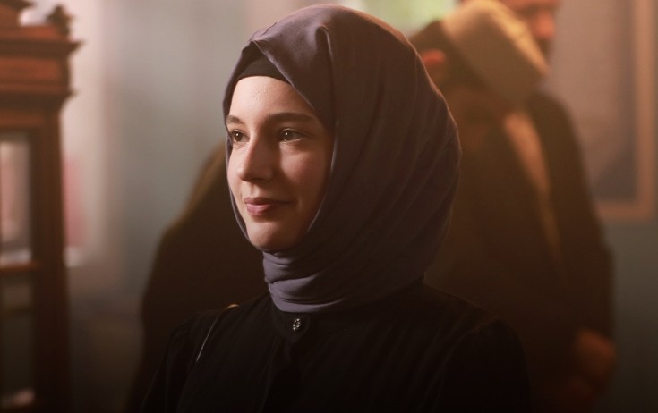 Məşhur aktyor "Kızıl goncalar"da - Foto