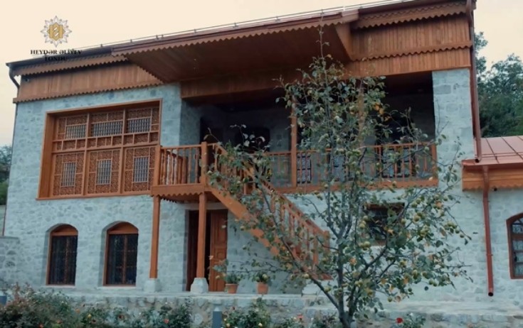 Üzeyir Hacıbəylinin ev-muzeyi - Video
