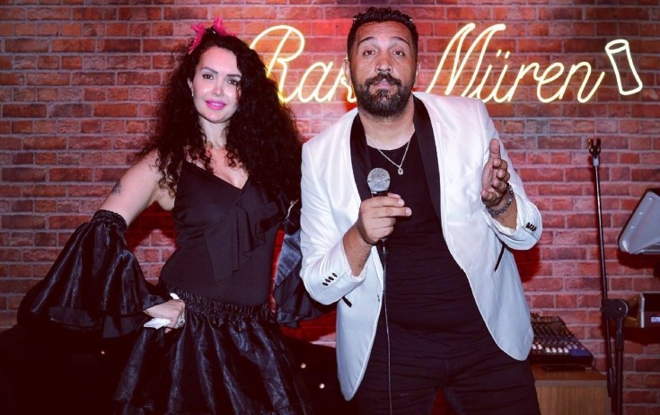 Tanınmış cütlük boşanır