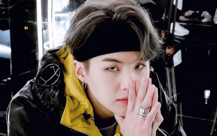 "BTS" üzvü 19 min cərimələndi