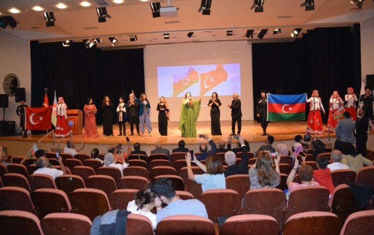 İzmirdə “Azərbaycan Mədəniyyəti və İncəsənəti Günü”nün açılışından - Fotolar