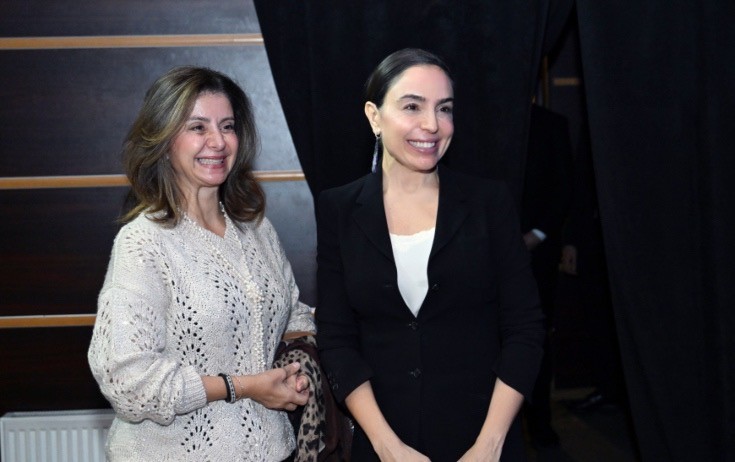 Leyla Əliyeva İordaniya şahzadəsi ilə "Manqurt" tamaşasında - Fotolar
